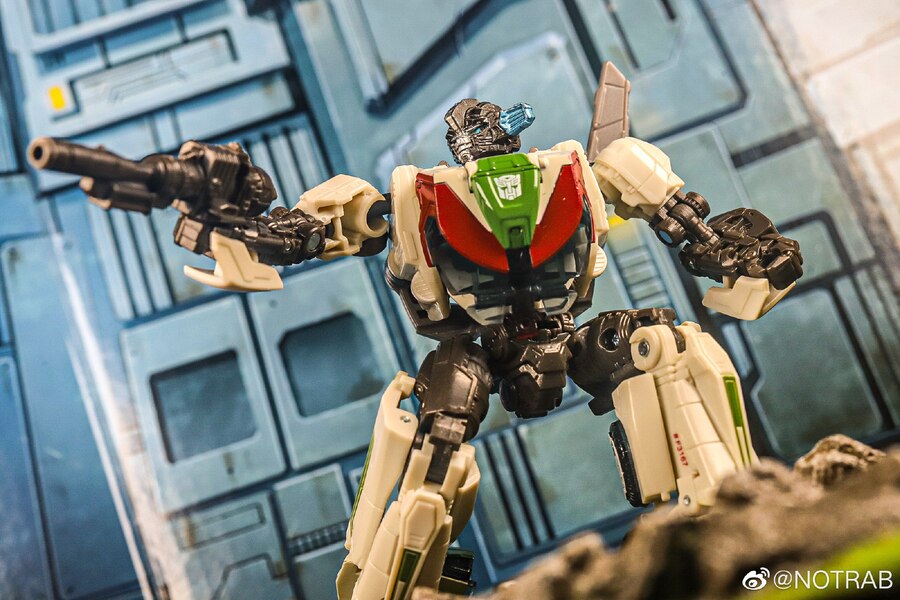 Studio Series Brawn, Wheeljack, Ratchet, Ravage, Soundwave Toy Photography NOTRAB  (6 of 18)